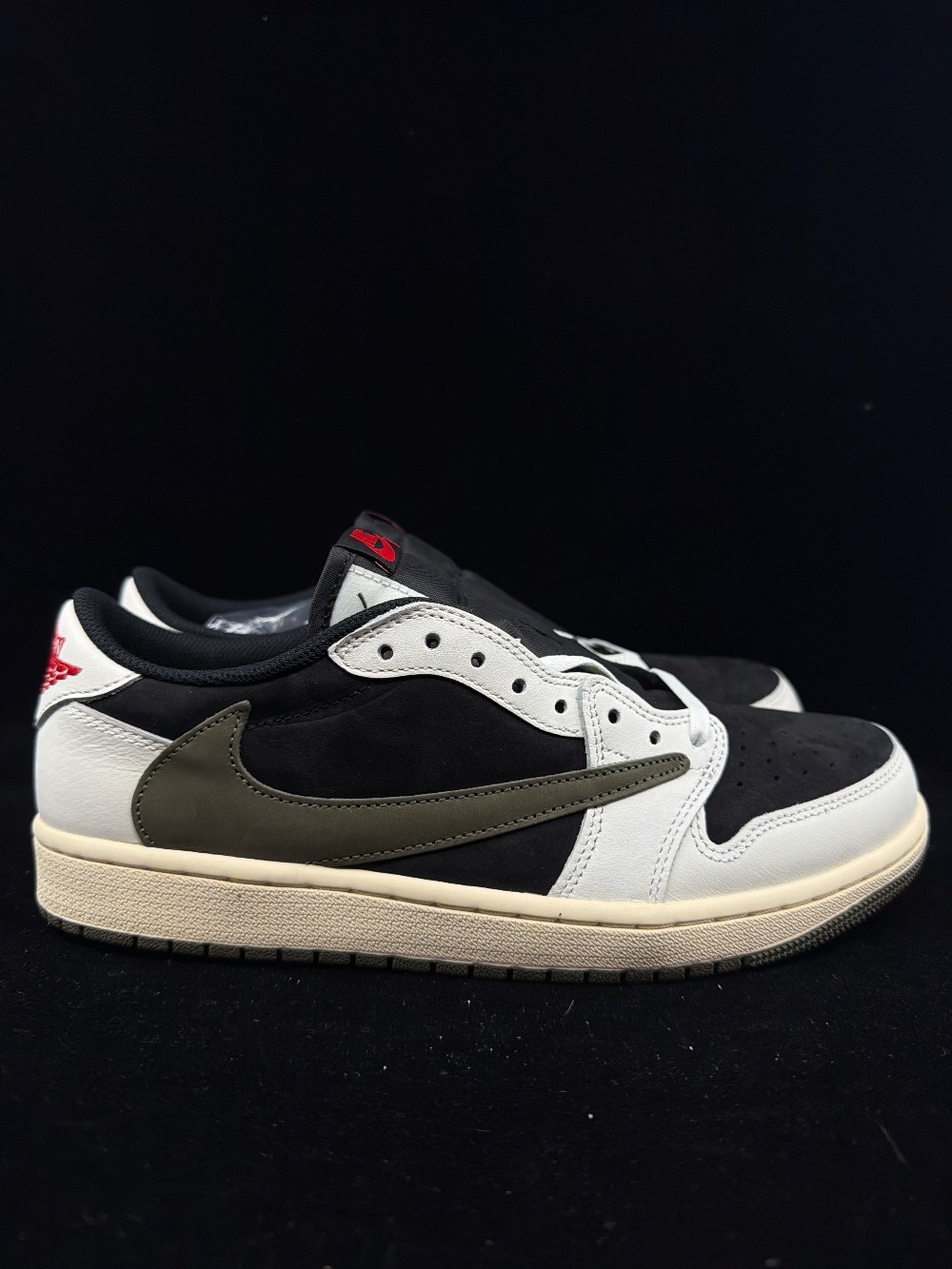 AJ 1 LOW X TRAVIS SCOTT (W) - OLIVE