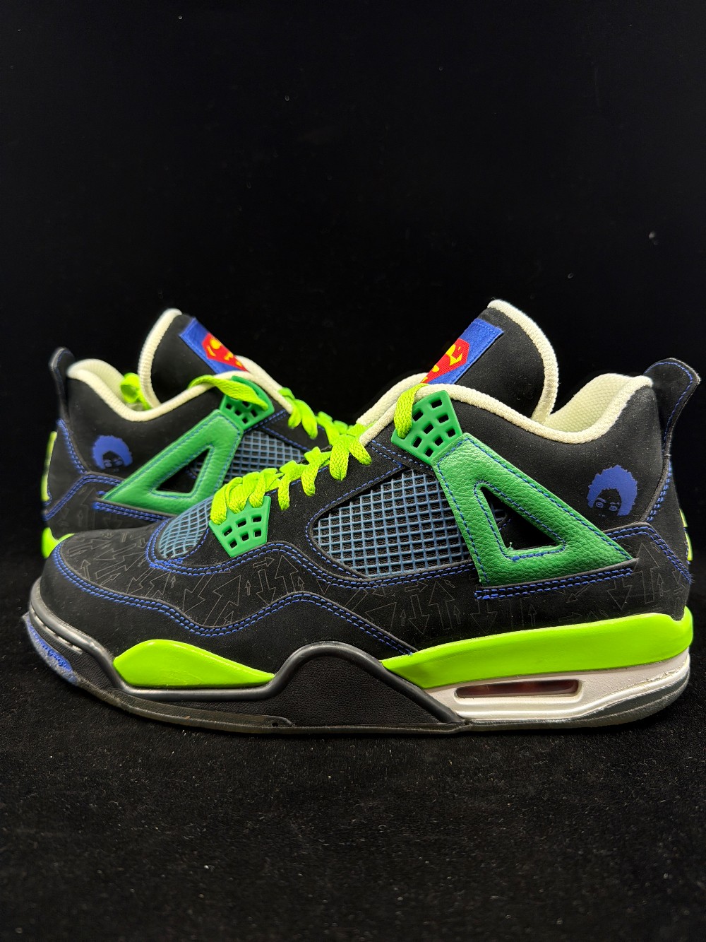 *USED* AJ 4 - DOERNBECHER