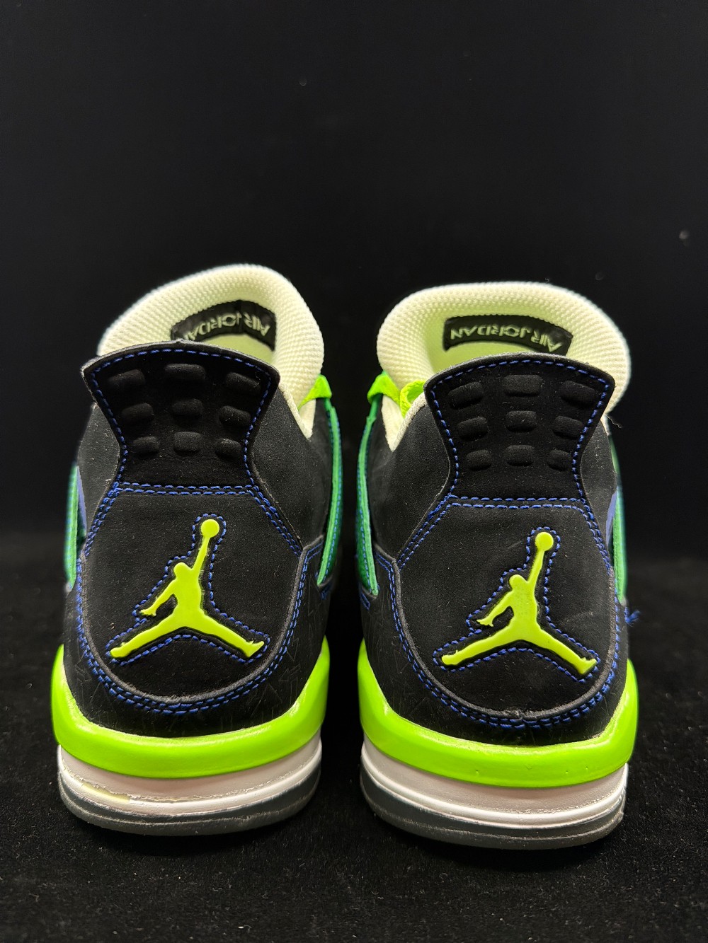 *USED* AJ 4 - DOERNBECHER