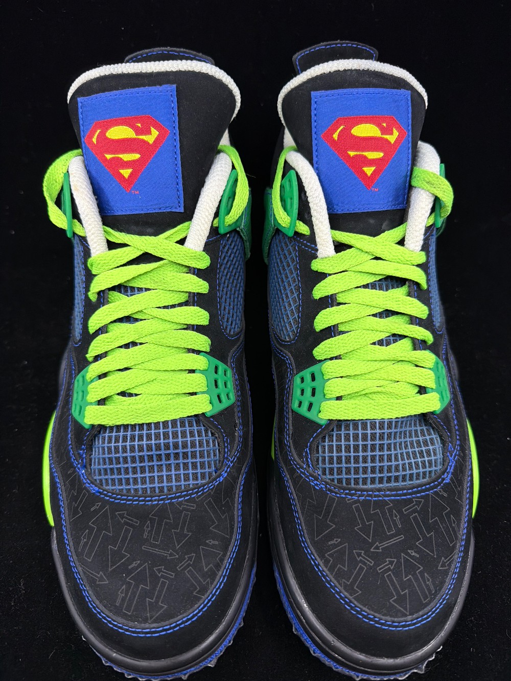 *USED* AJ 4 - DOERNBECHER