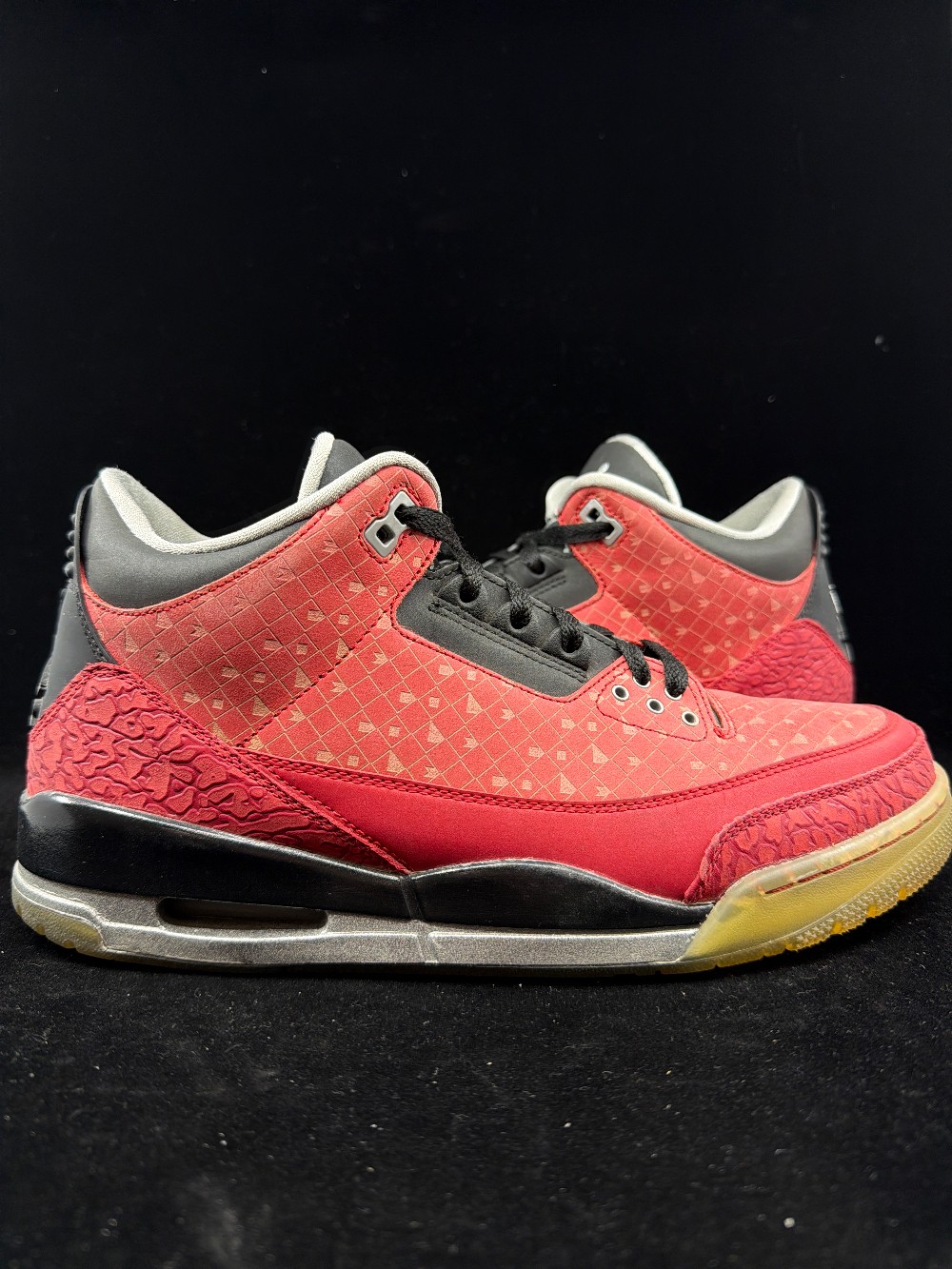 *USED* AJ 3 - DOERNBECHER (2013)