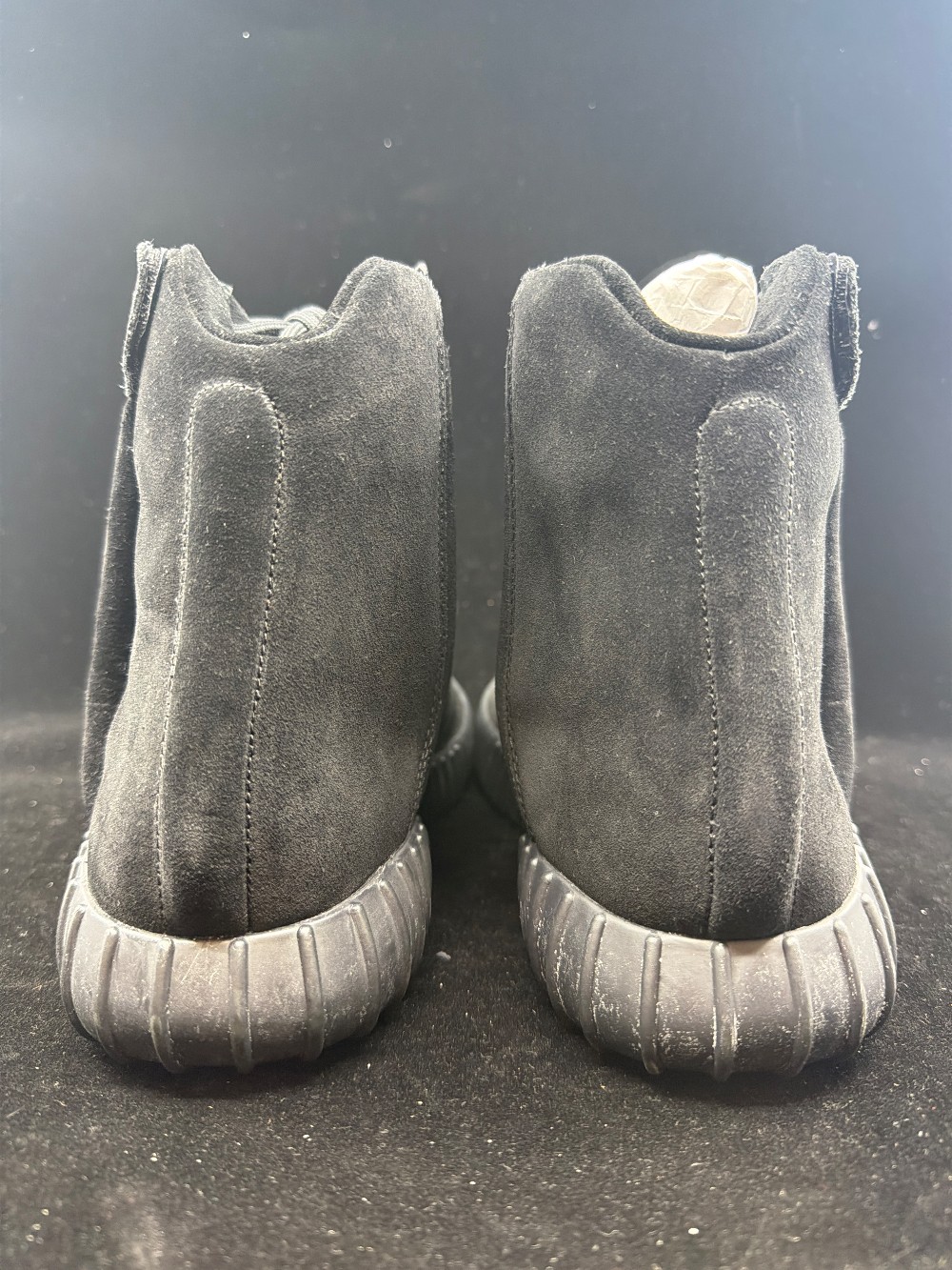 YEEZY 750 BOOST - TRIPLE BLACK