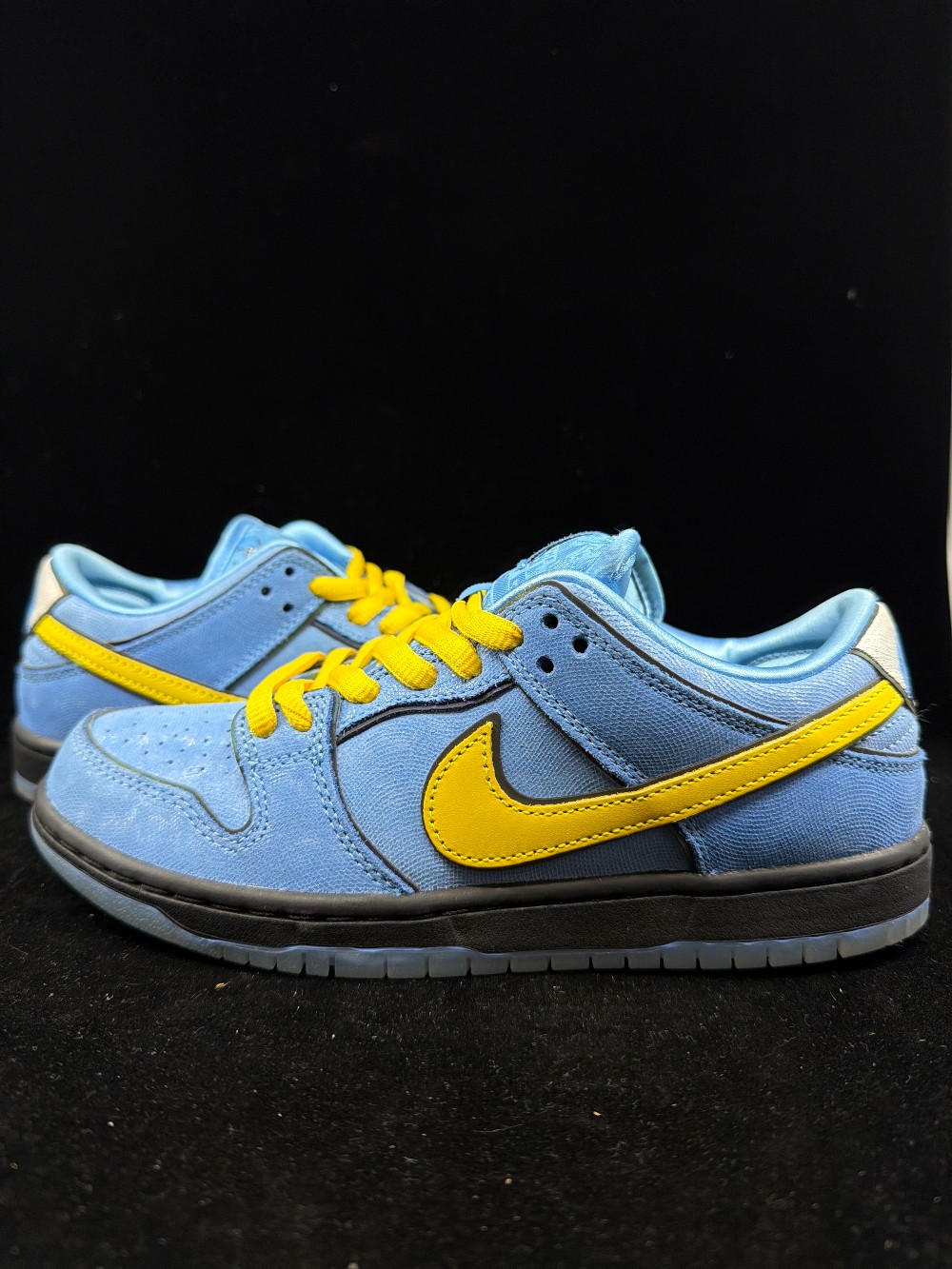 *VNDS* NIKE SB DUNK LOW X THE POWERPUFF GIRLS - BUBBLES