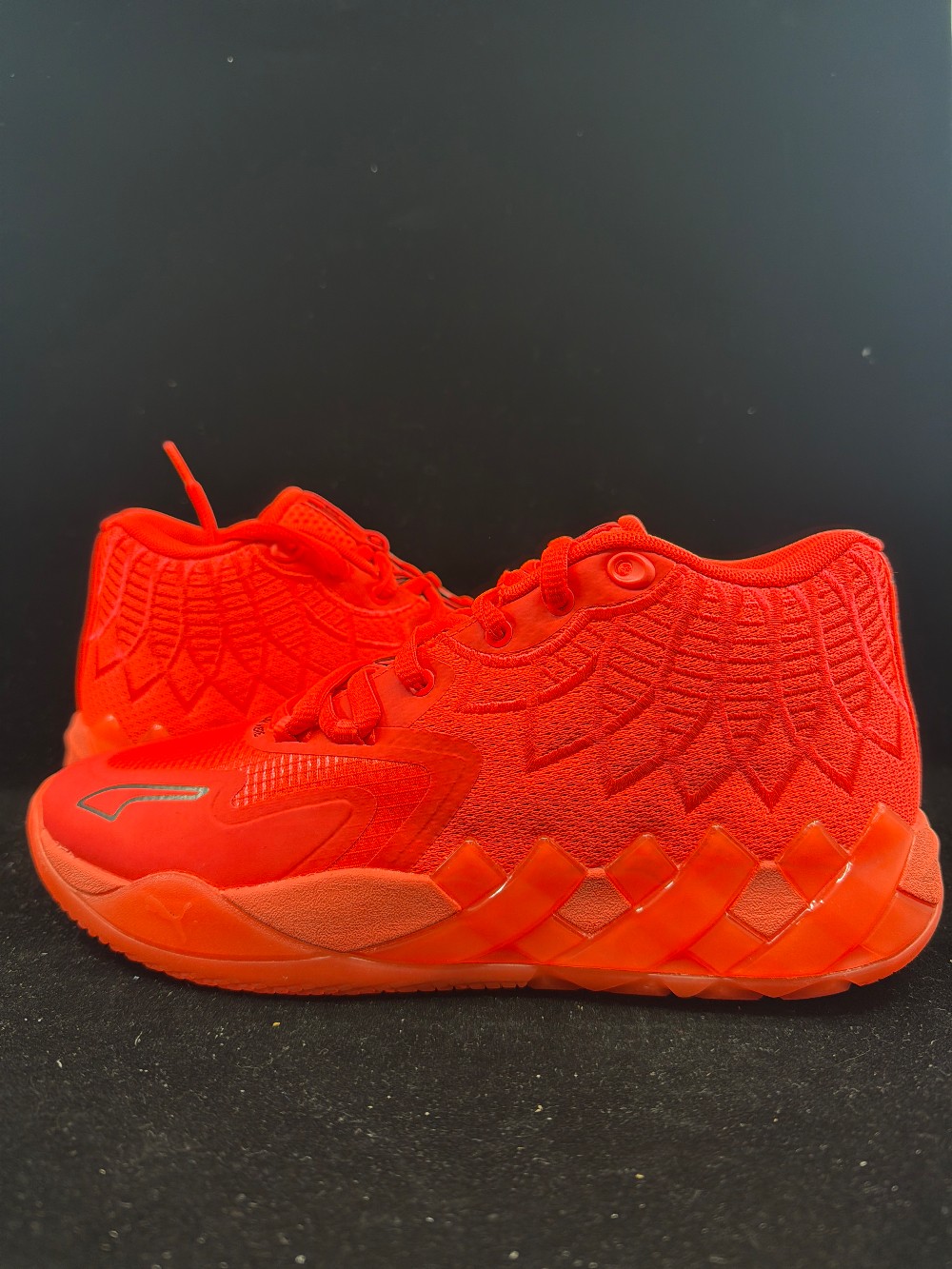 *VNDS* PUMA LAMELO BALL - NOT FROM HERE RED BLAST