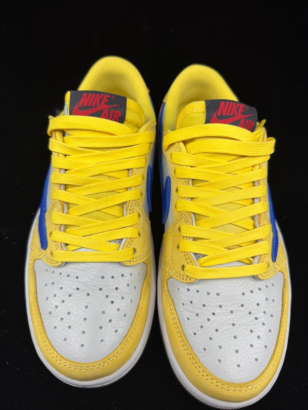 AJ 1 LOW X TRAVIS SCOTT (W) - CANARY