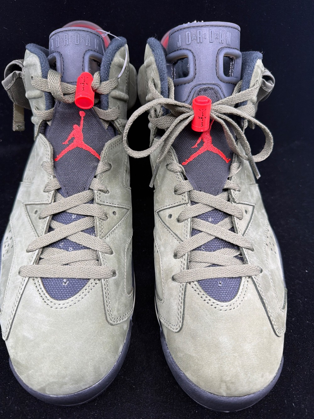 AJ 6 X TRAVIS SCOTT - OLIVE