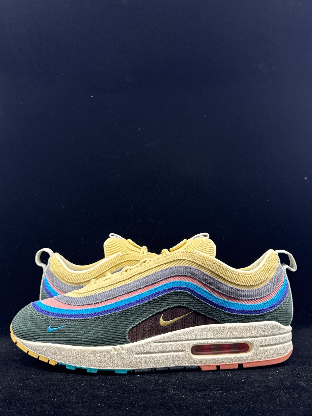 *USED* NIKE AIR MAX 1/97 - SEAN WOTHERSPOON