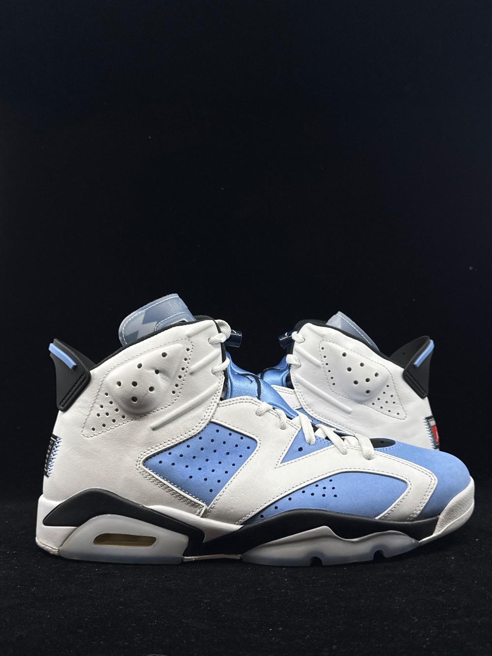 *USED* AJ 6 - UNC WHITE