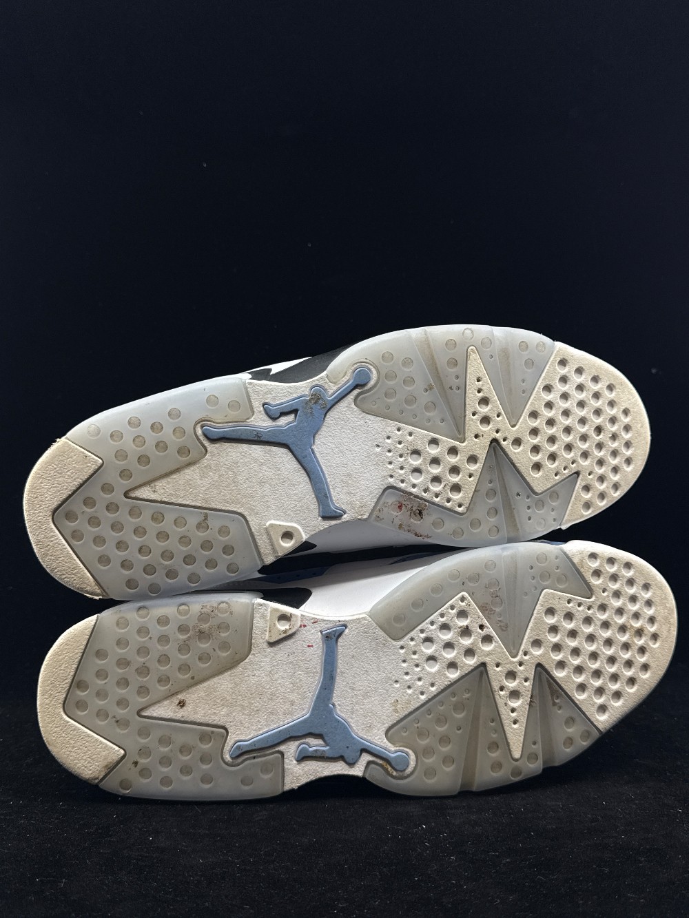 *USED* AJ 6 - UNC WHITE