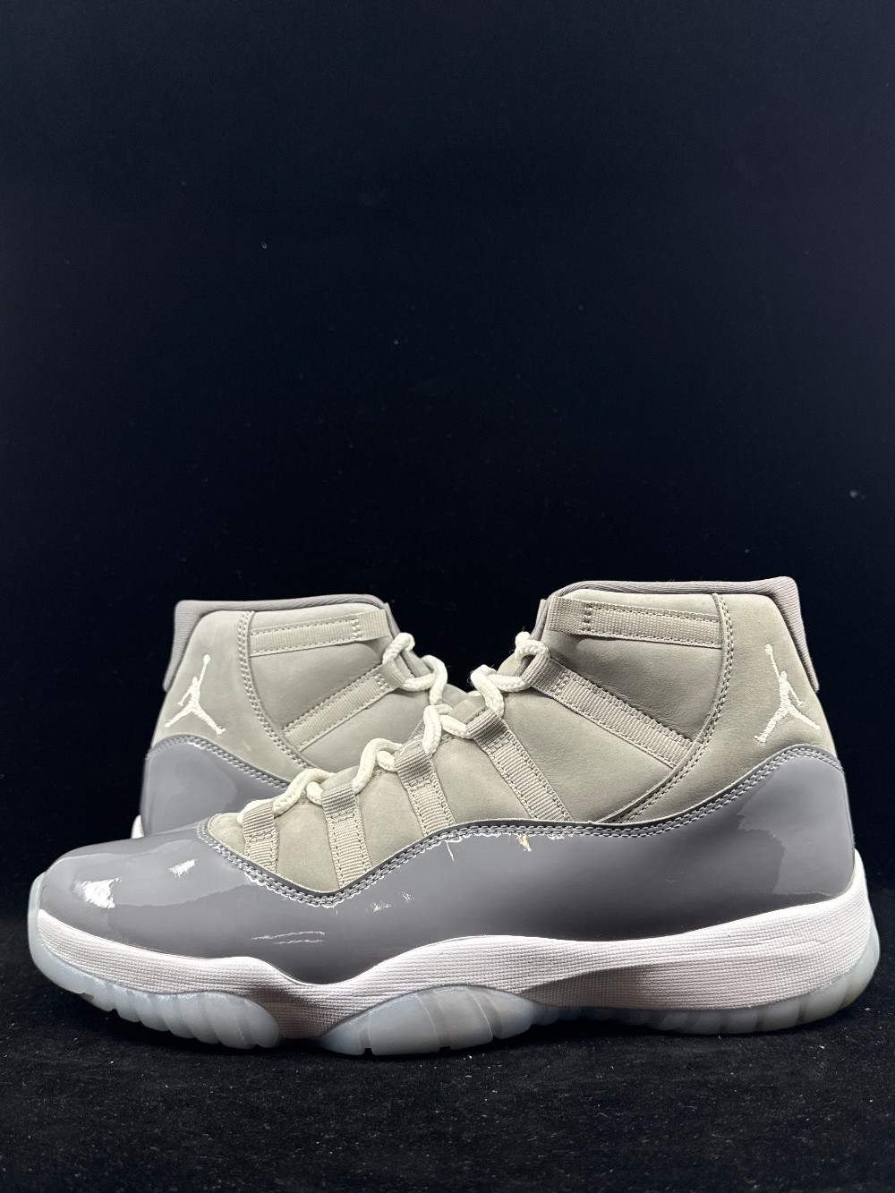 *USED* AJ 11 - COOL GREY (2021)