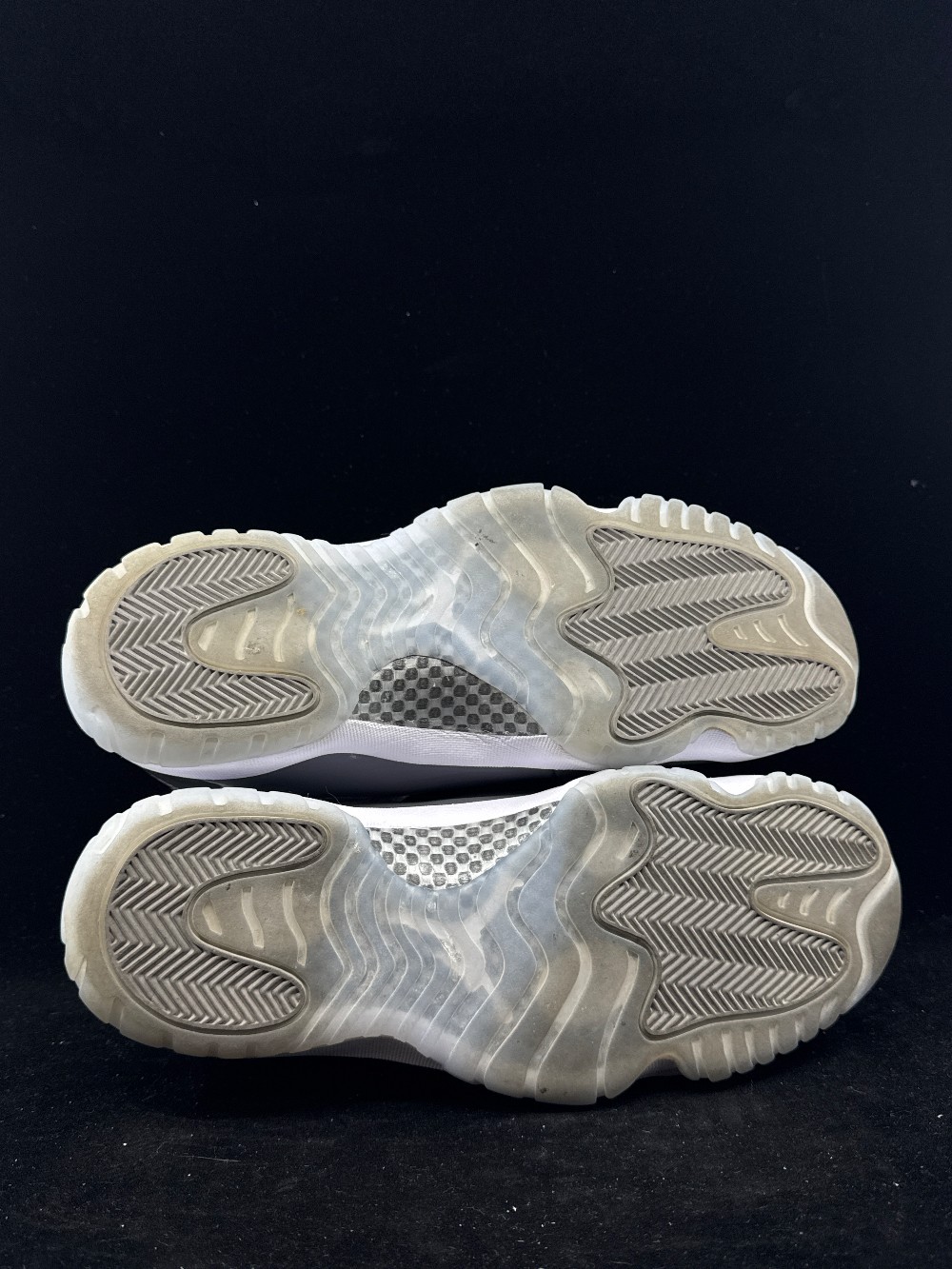 *USED* AJ 11 - COOL GREY (2021)