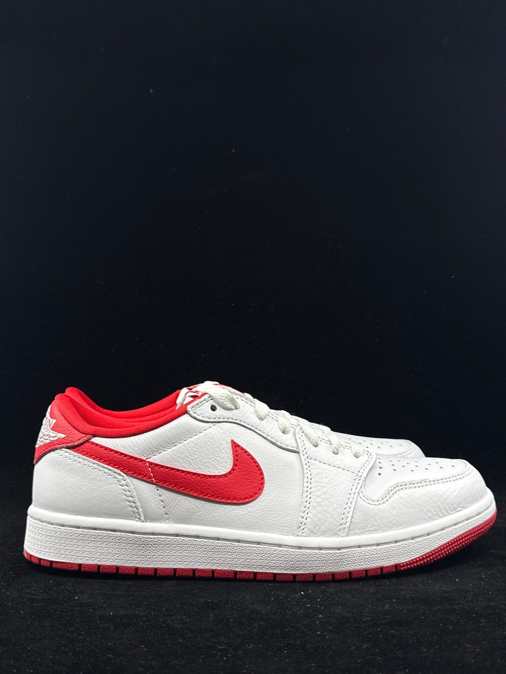 AJ 1 LOW OG - UNIVERSITY RED
