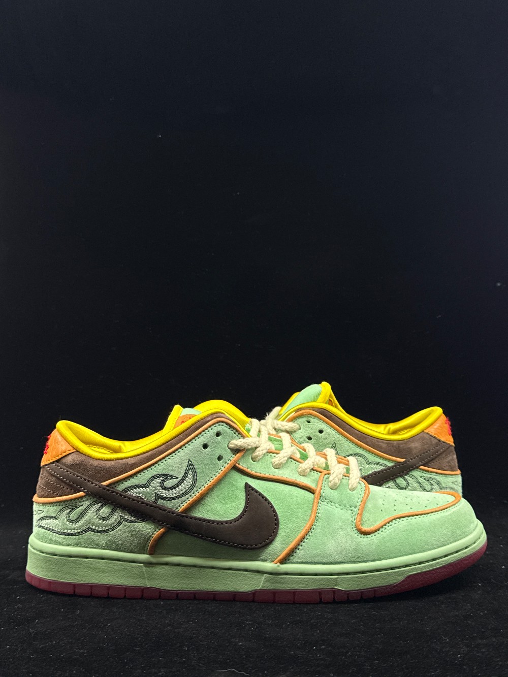 *USED* NIKE SB DUNK LOW - RODEO TOURMALINE