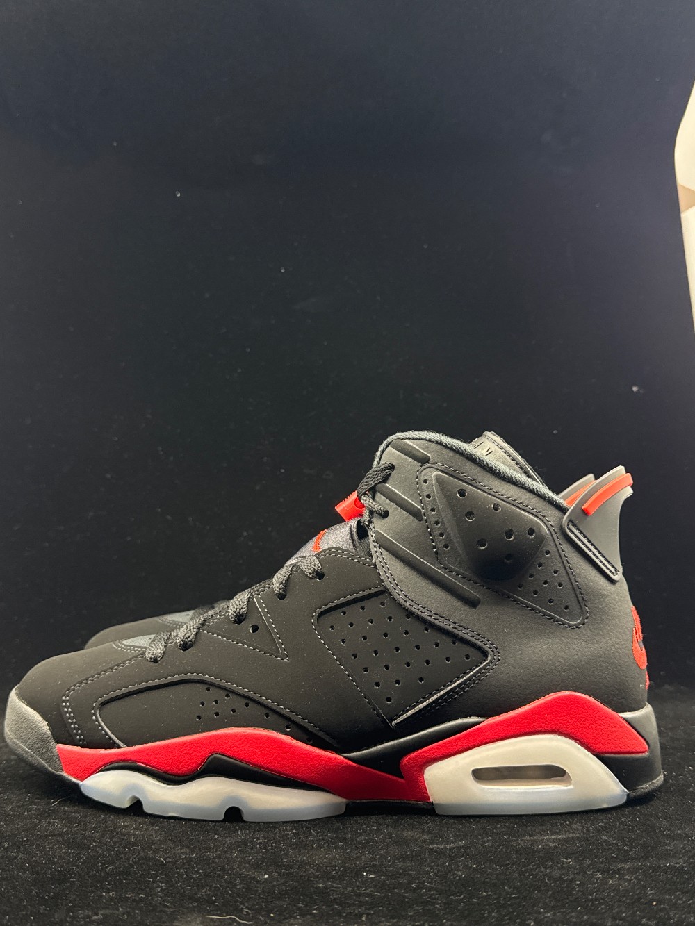 AJ 6 - INFRARED SALESMAN
