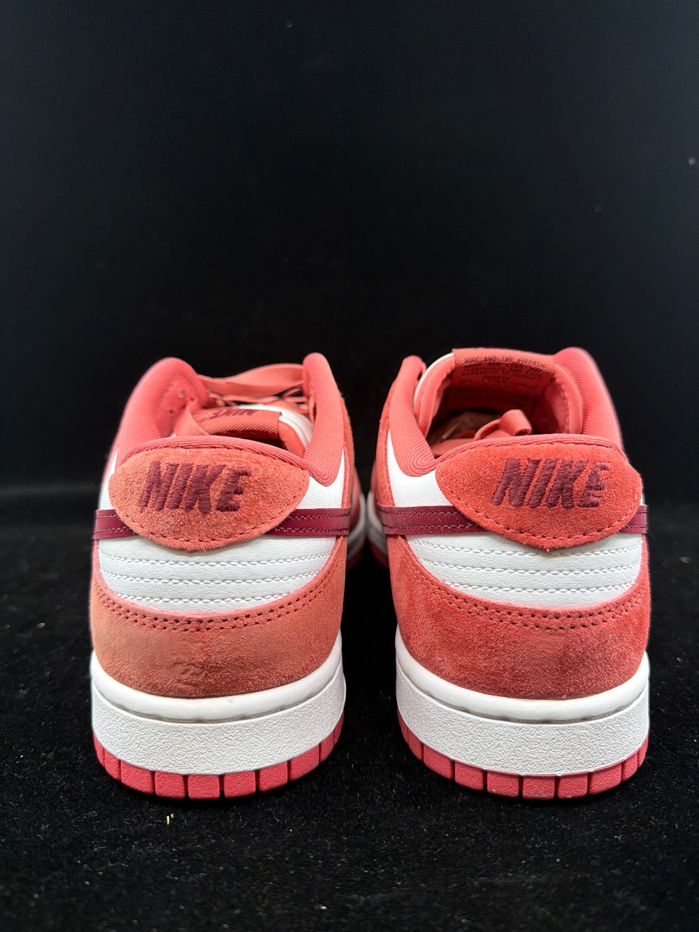 NIKE DUNK LOW (W) - VALENTINES DAY (2024)