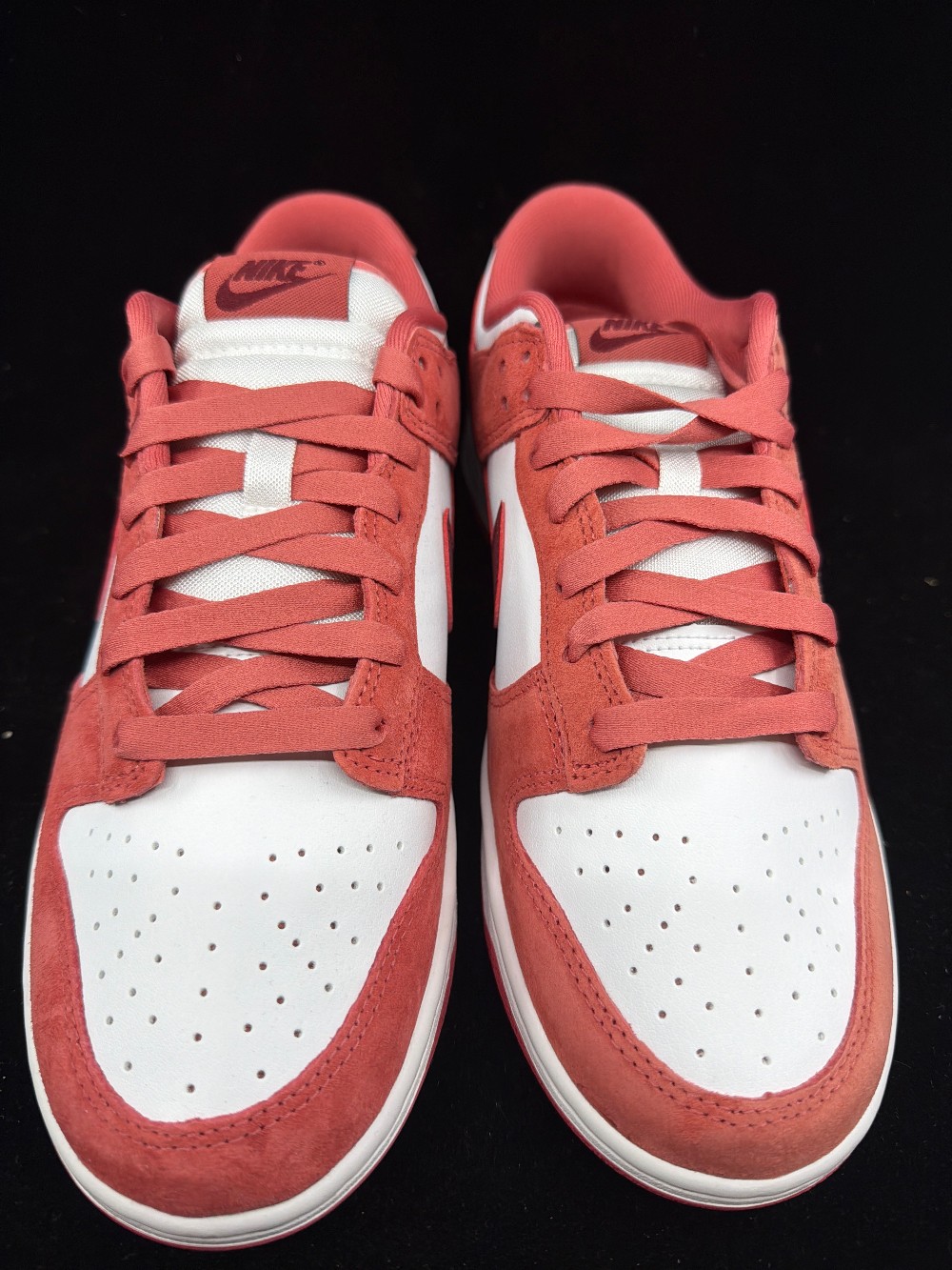 NIKE DUNK LOW (W) - VALENTINES DAY (2024)