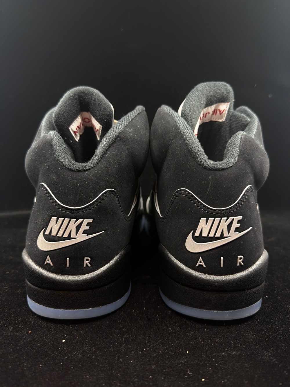 AJ 5 - BLACK METALLIC REIMAGINED