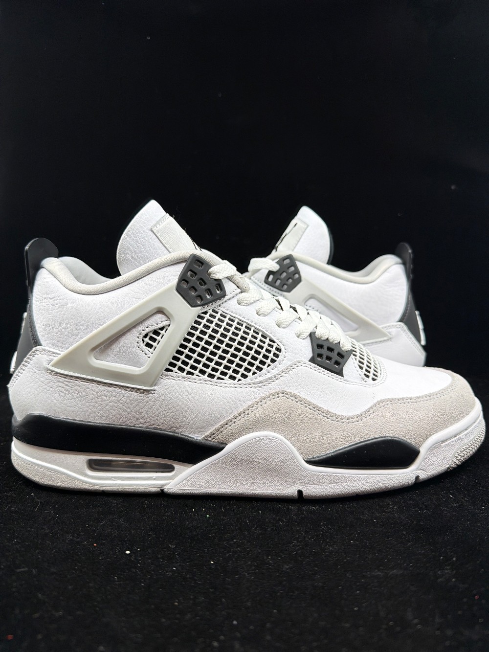 *VNDS* AJ 4 - MILITARY BLACK