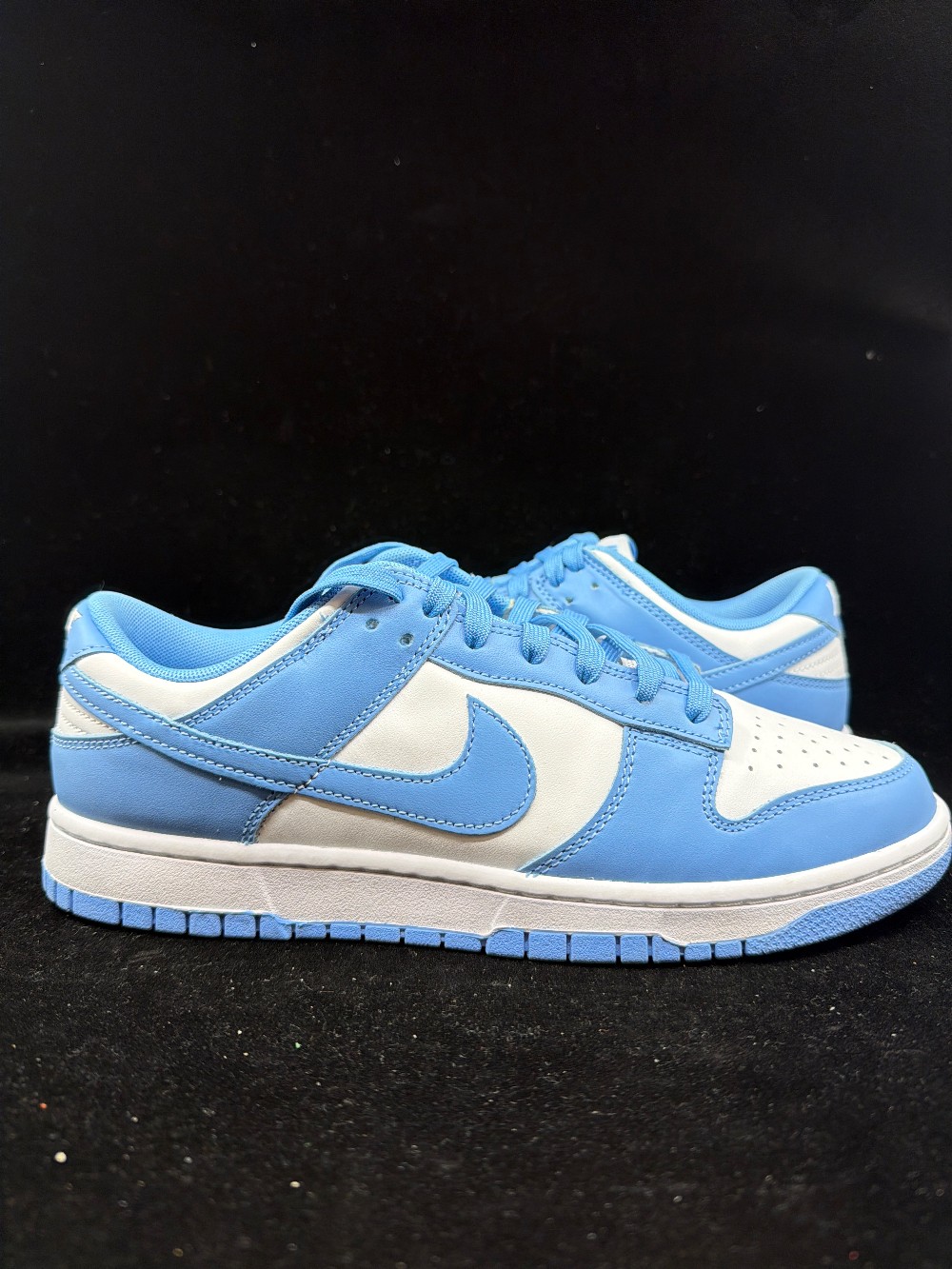 *USED* NIKE DUNK LOW - UNC