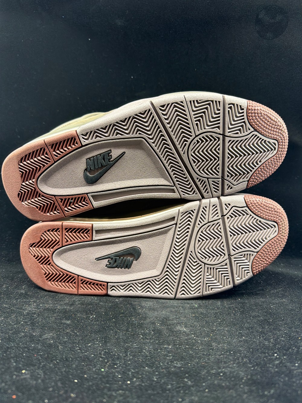 *VNDS* AJ 4 X A MA MANIERE - DARK MOCHA