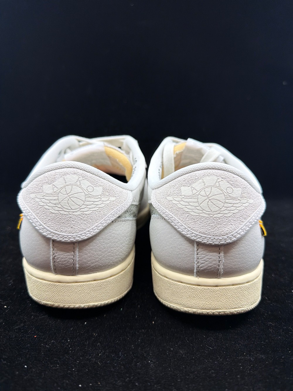 *USED* AJ 1 LOW X UNION LA - SAIL LEATHER