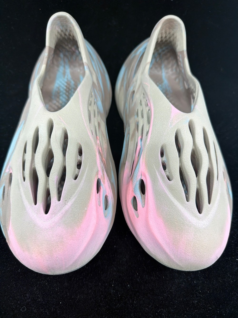 *USED/NO BOX* YEEZY FOAM RUNNER - MX SAND GREY