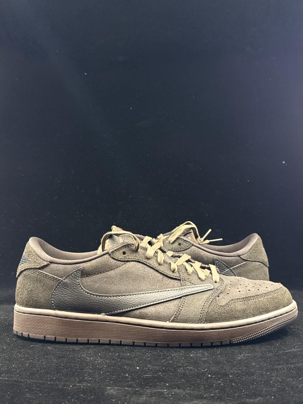 *USED* AJ 1 LOW X TRAVIS SCOTT - VELVET BROWN