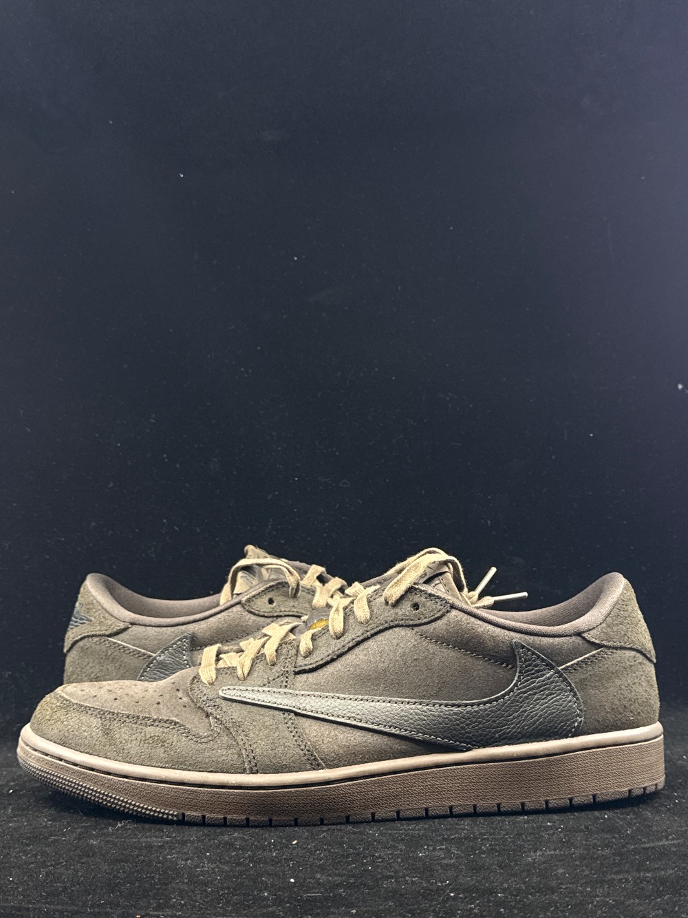 *USED* AJ 1 LOW X TRAVIS SCOTT - VELVET BROWN