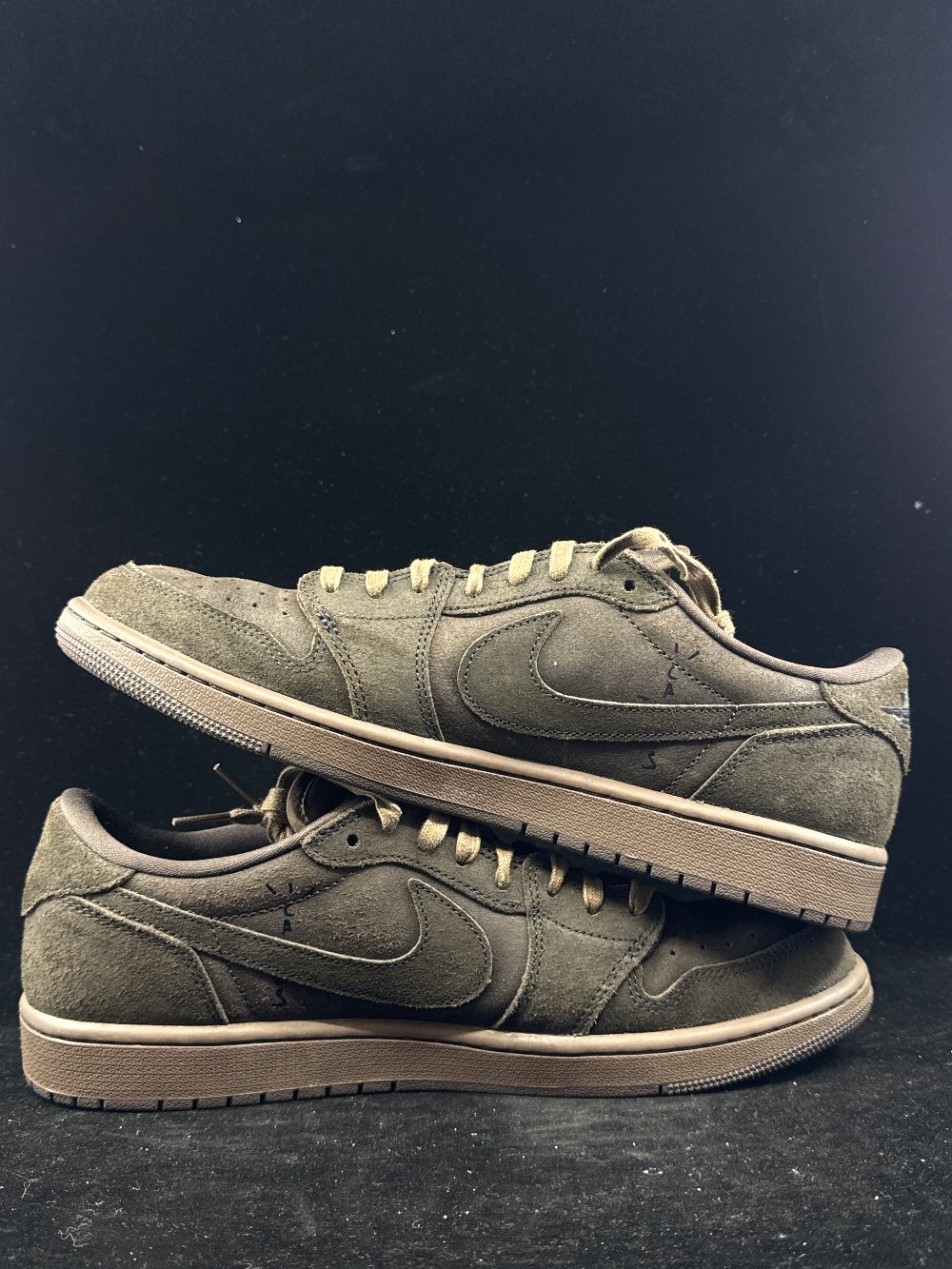 *USED* AJ 1 LOW X TRAVIS SCOTT - VELVET BROWN