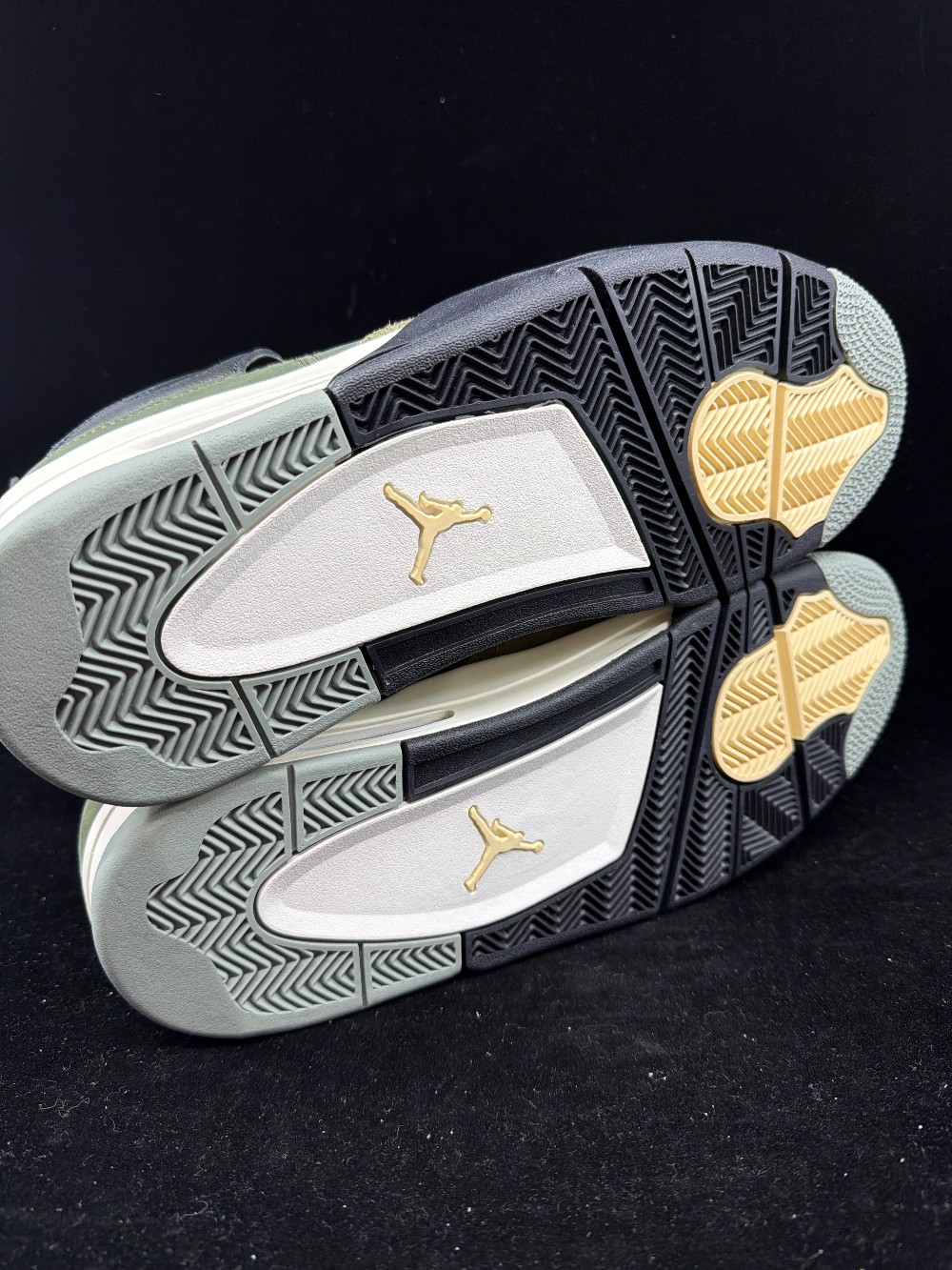 AJ 4 SE - CRAFT MEDIUM OLIVE