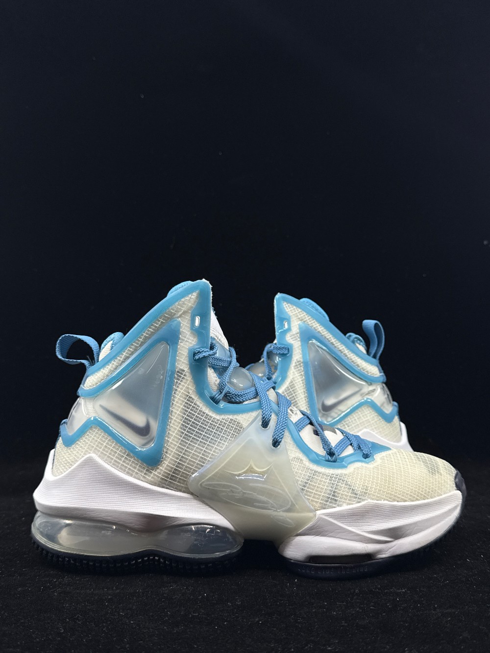 *USED* LEBRON 19 (GS) - SWEATSUIT