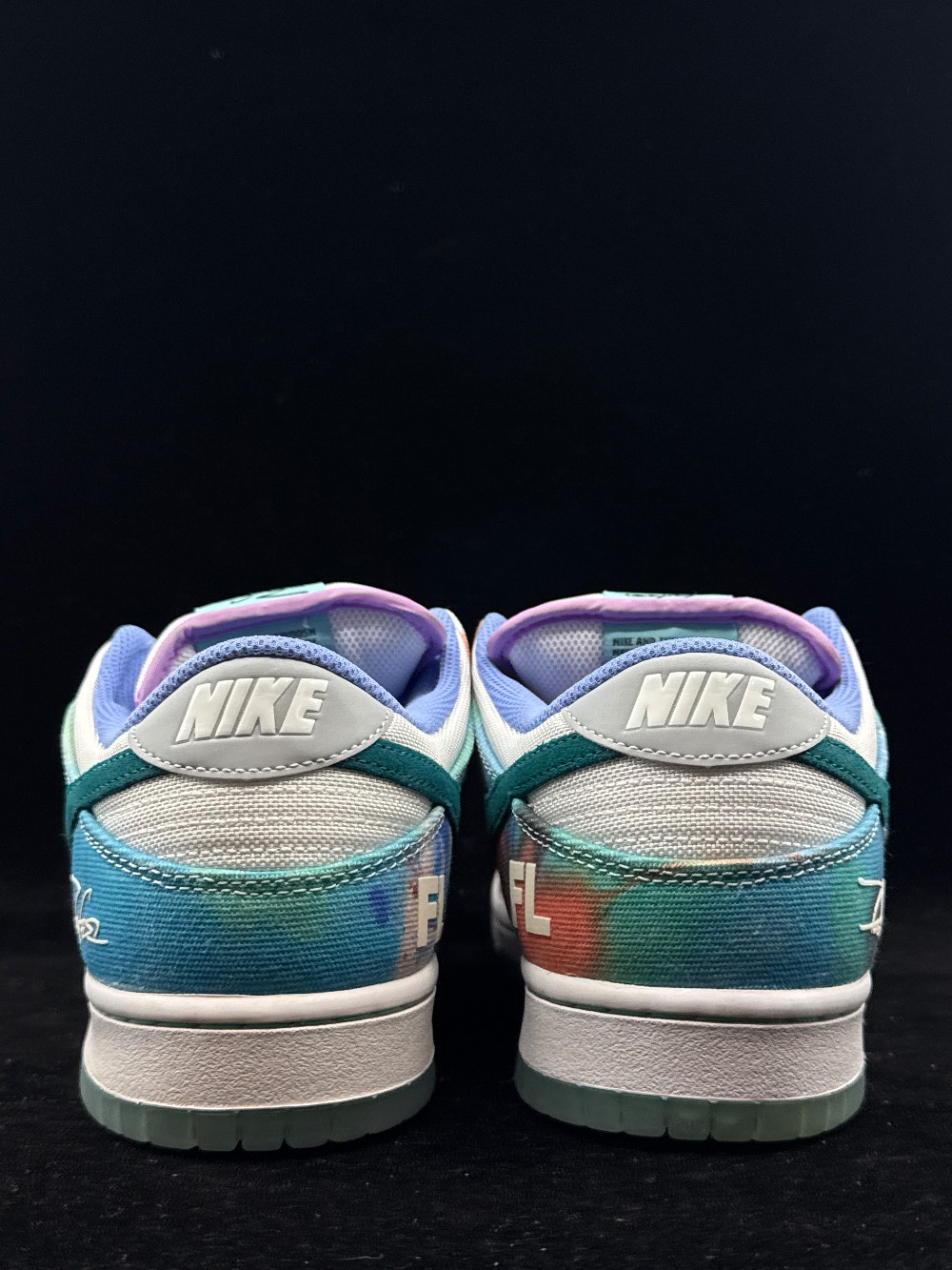 NIKE SB DUNK LOW X FUTURA LABORATORIES - BLEACHED AQUA
