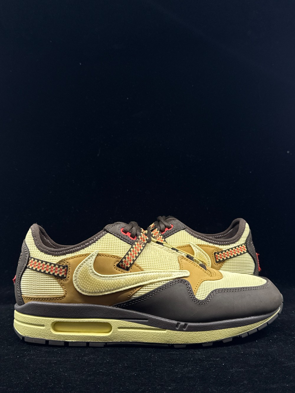 *USED/NO BOX* NIKE AIR MAX 1 X TRAVIS SCOTT - BAROQUE BROWN