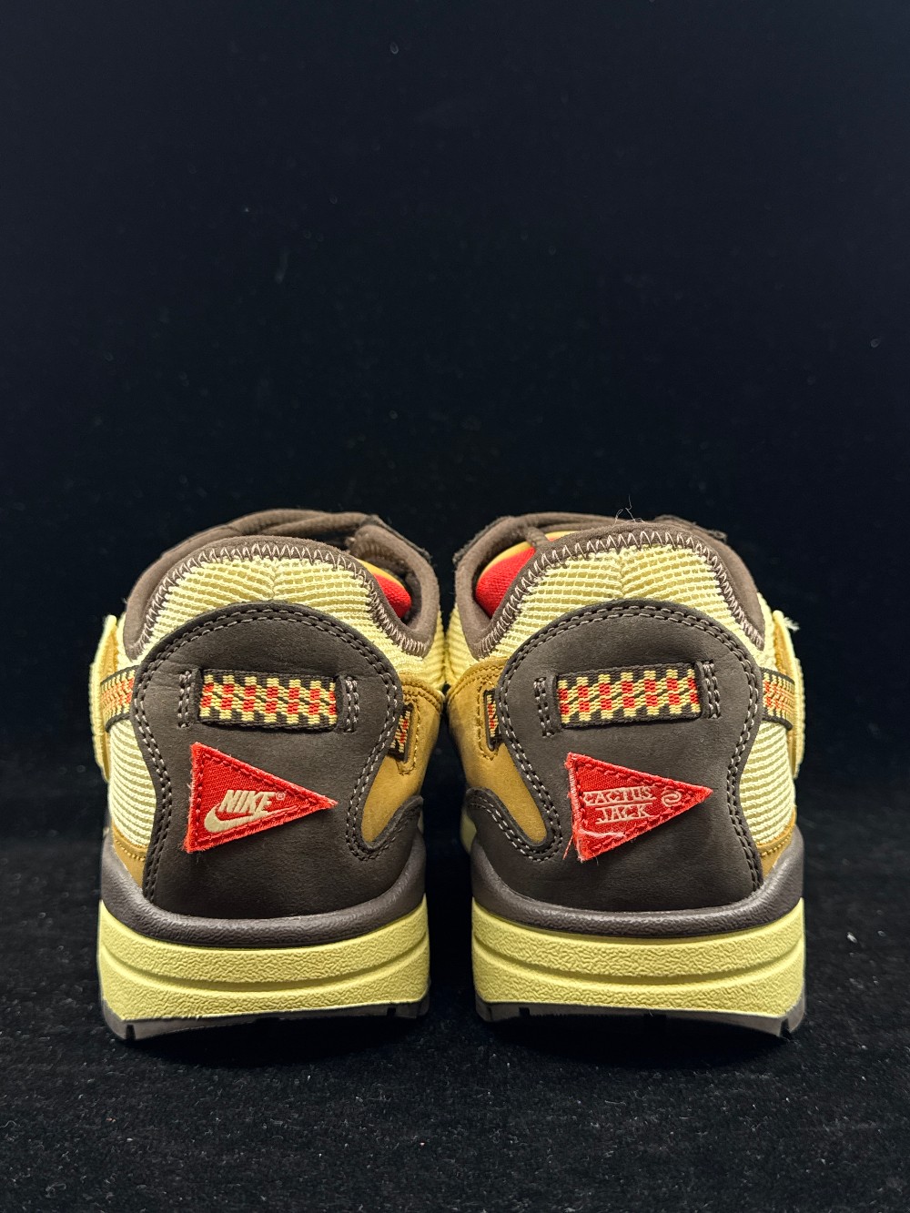 *USED/NO BOX* NIKE AIR MAX 1 X TRAVIS SCOTT - BAROQUE BROWN