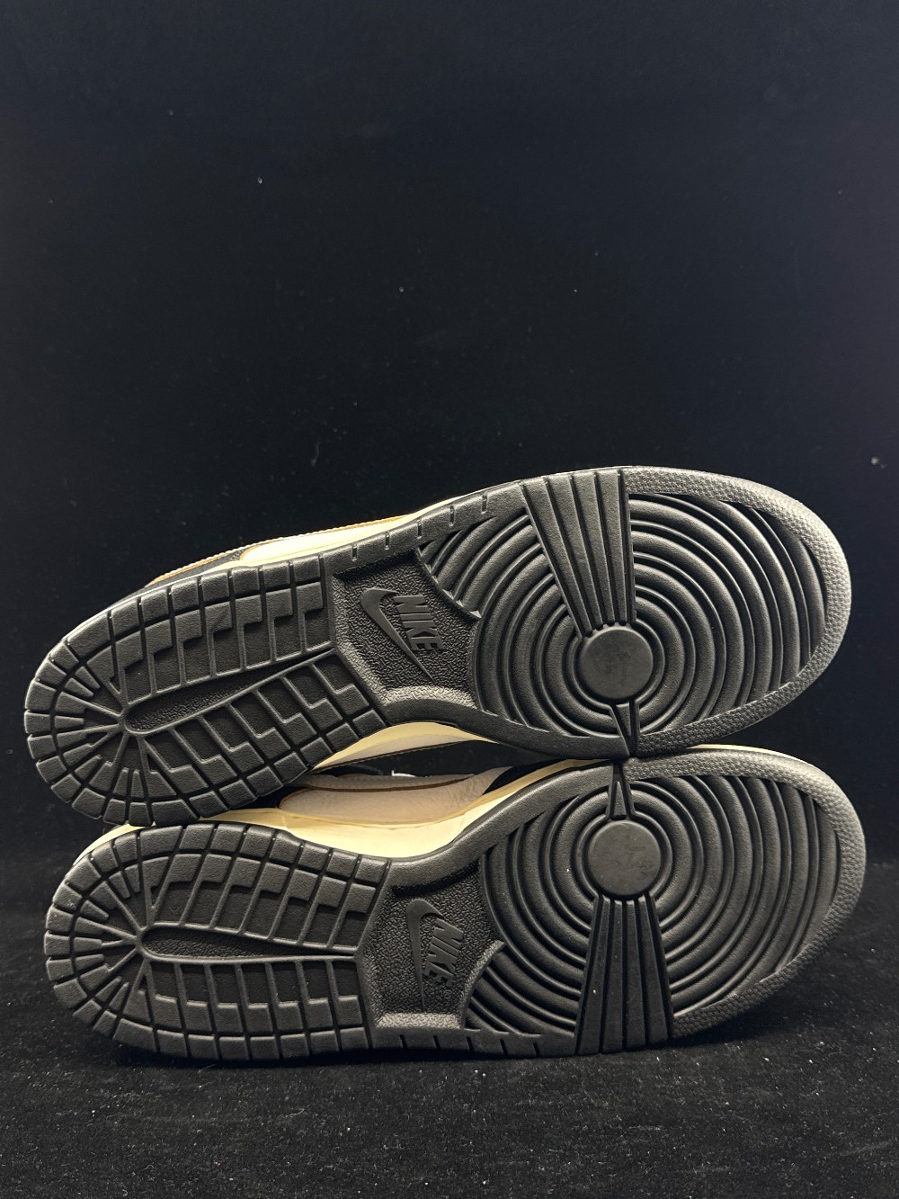 NIKE SB DUNK LOW - HUF SAN FRANCISCO