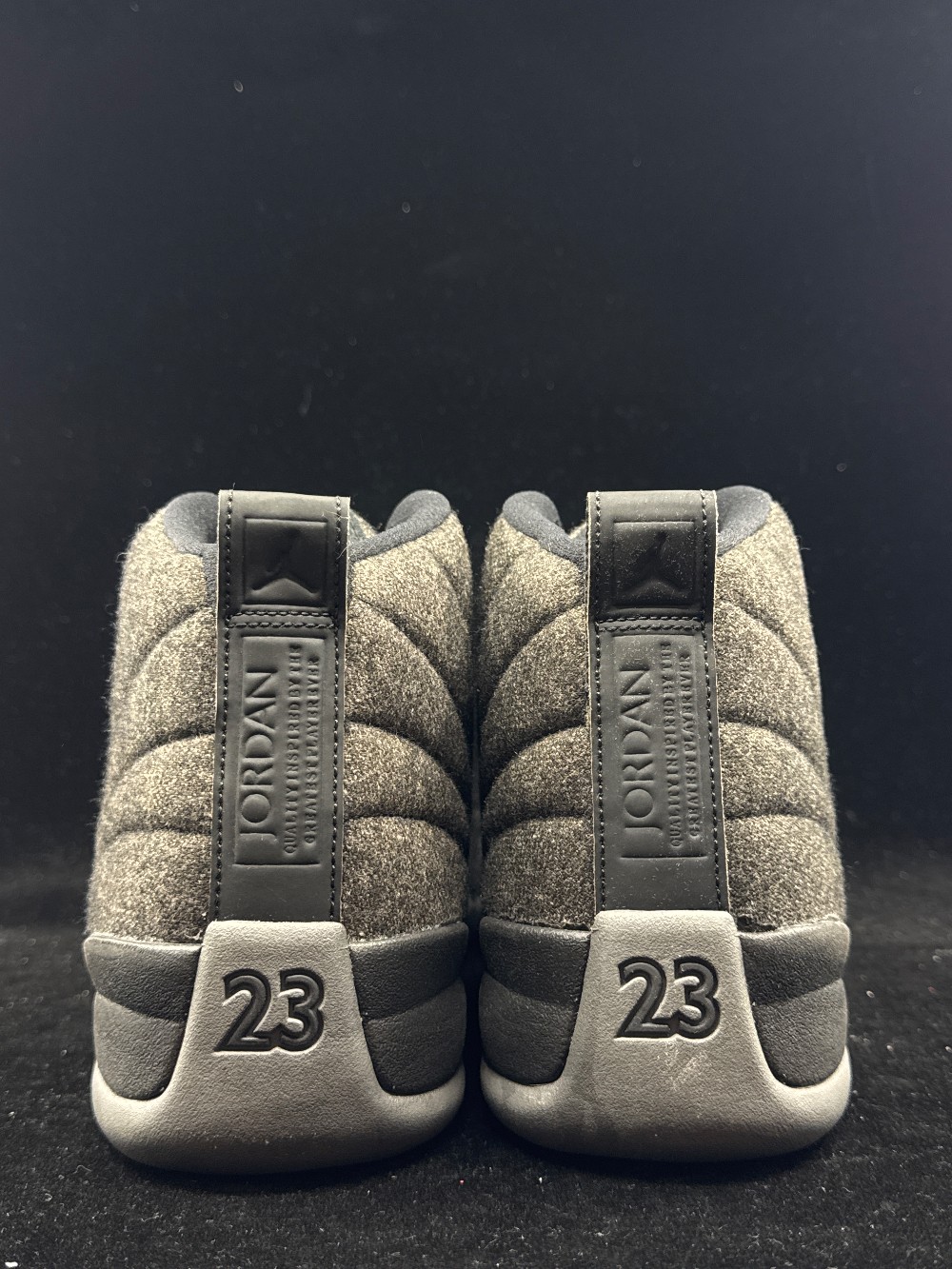 AJ 12 - WOOL