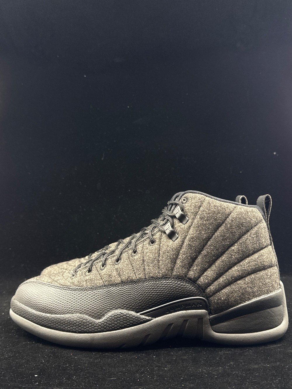 AJ 12 - WOOL