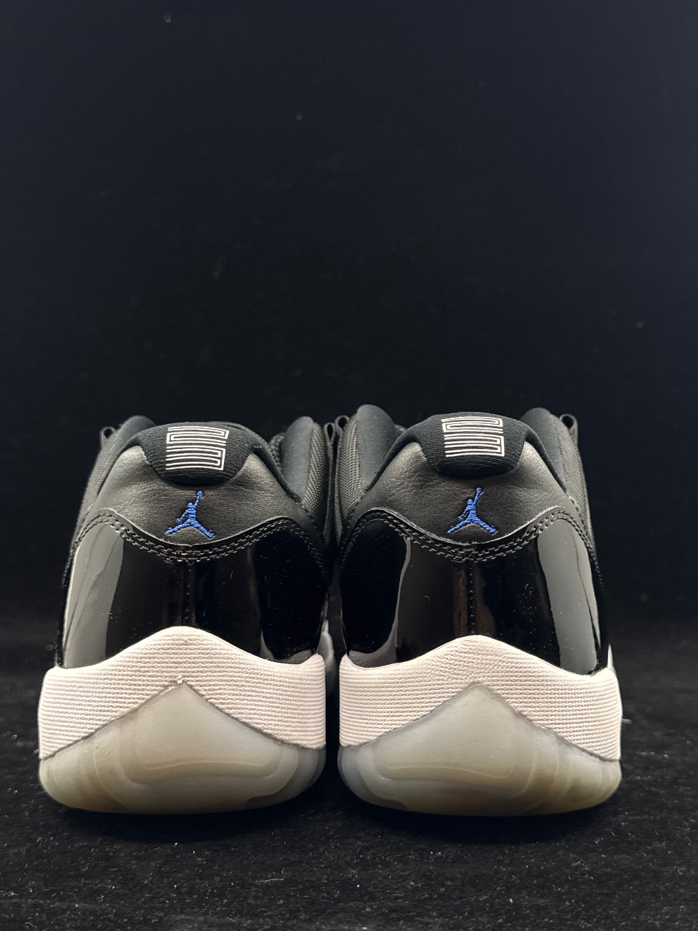 *USED* AJ 11 LOW - SPACE JAM