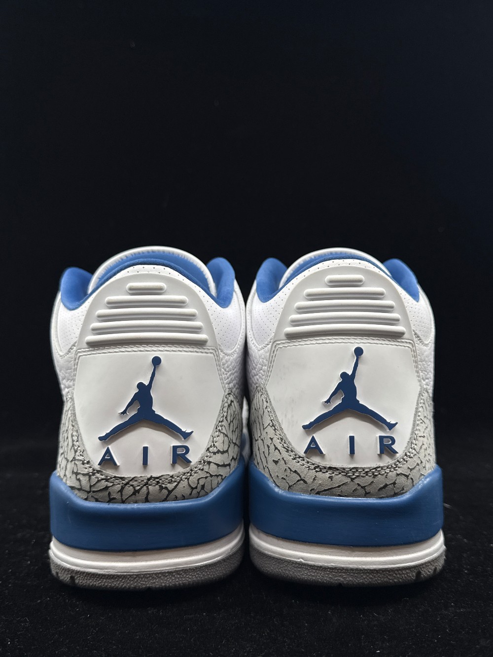 *USED* AJ 3 - WIZARDS