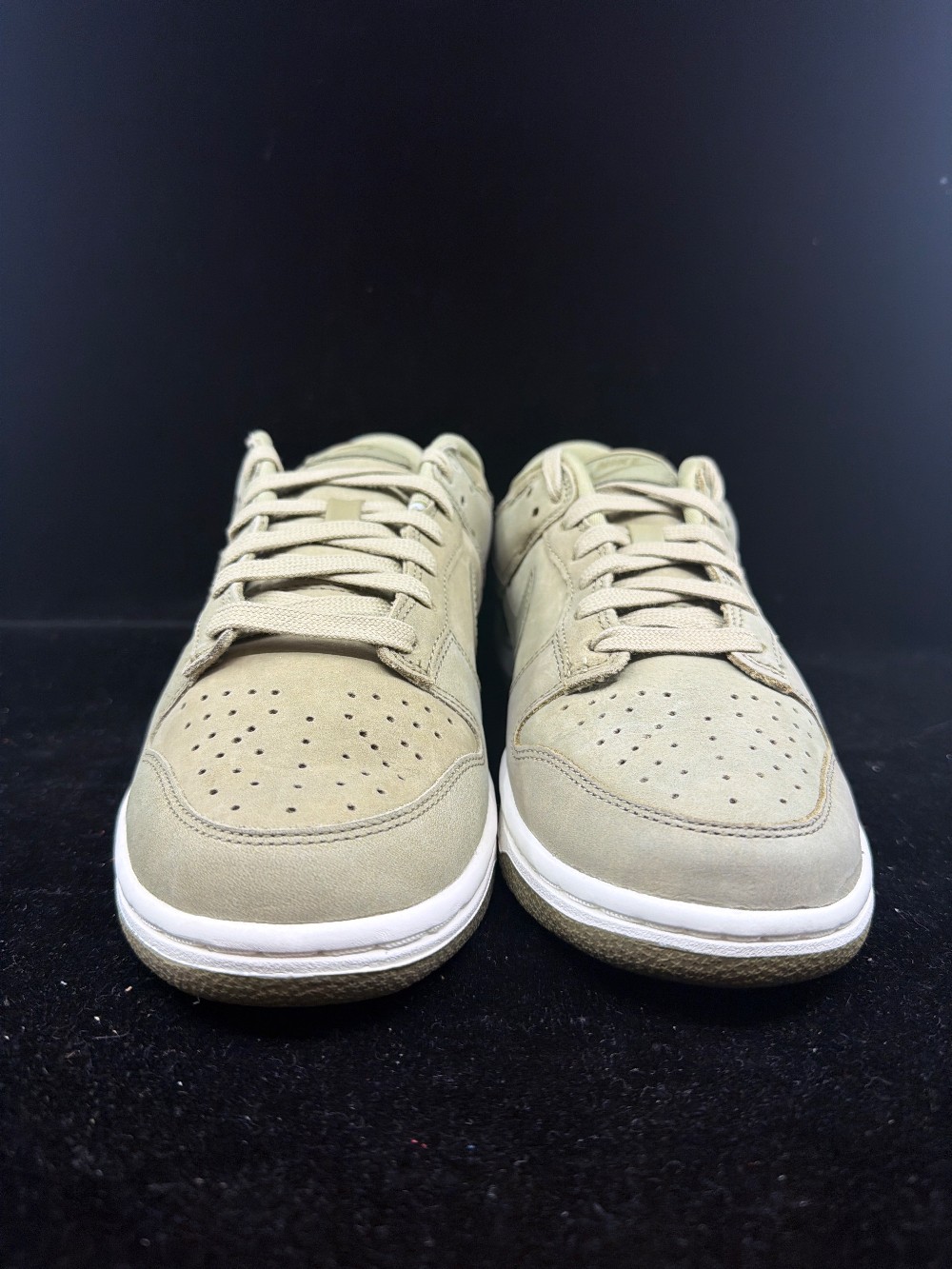 NIKE DUNK LOW (W) - NEUTRAL OLIVE