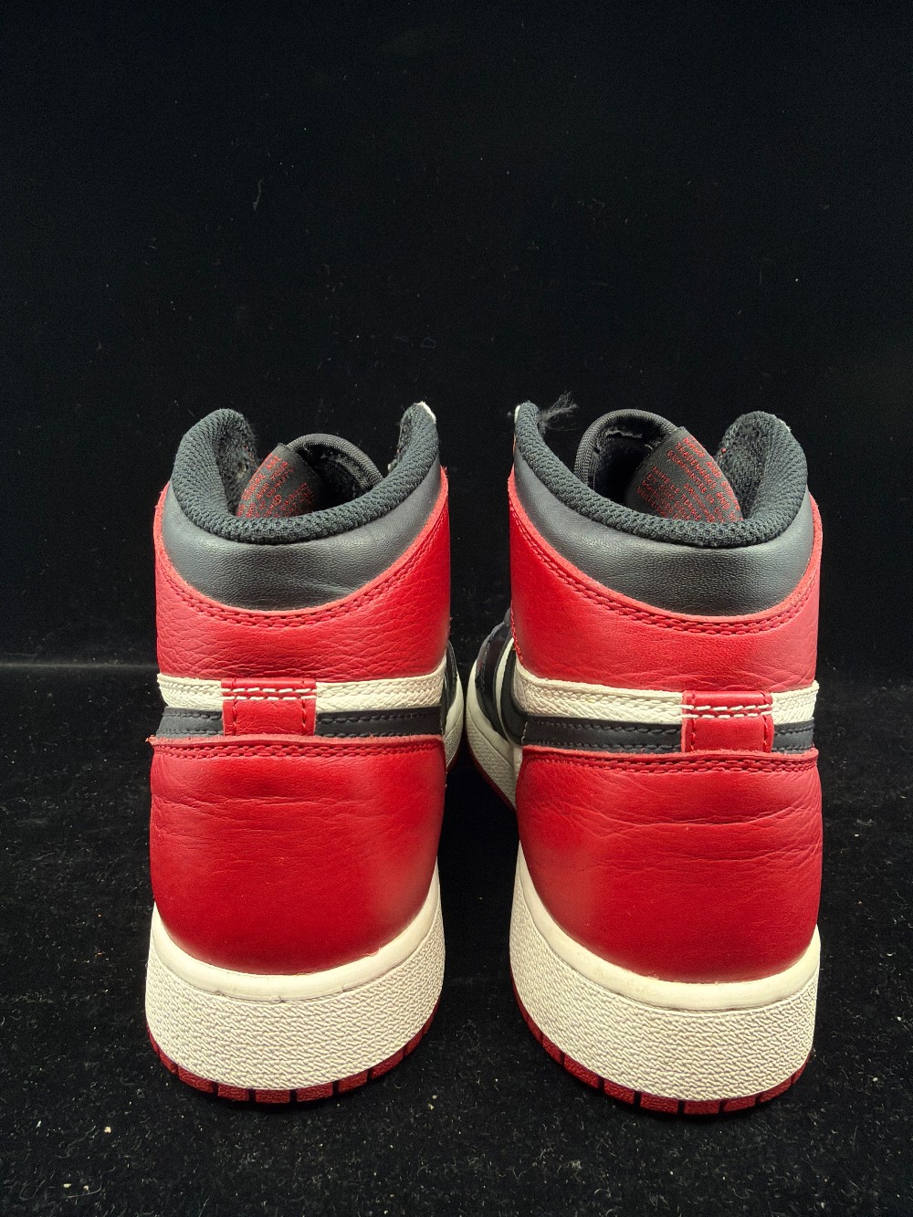 *USED* AJ 1 (GS) - BRED TOE