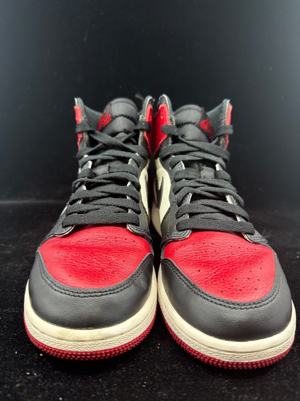*USED* AJ 1 (GS) - BRED TOE