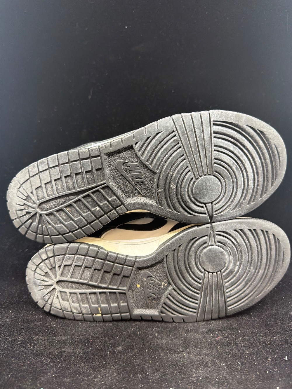 *USED* NIKE DUNK LOW (GS) - PANDA