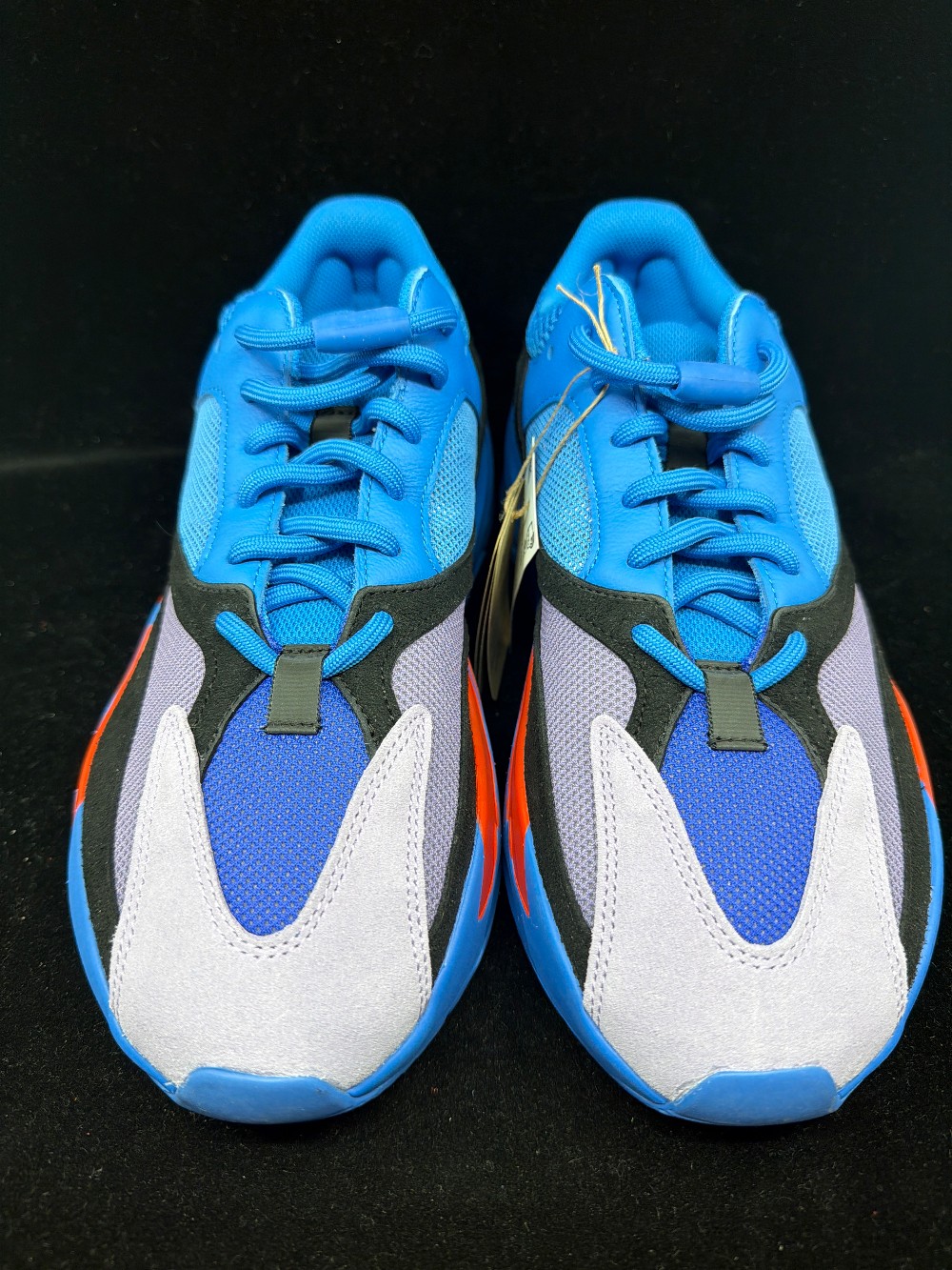 YEEZY 700 BOOST - HI-RES BLUE