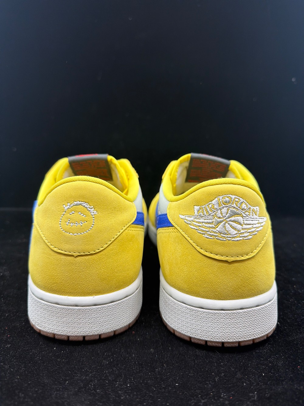 *USED* AJ 1 LOW X TRAVIS SCOTT (W) - CANARY