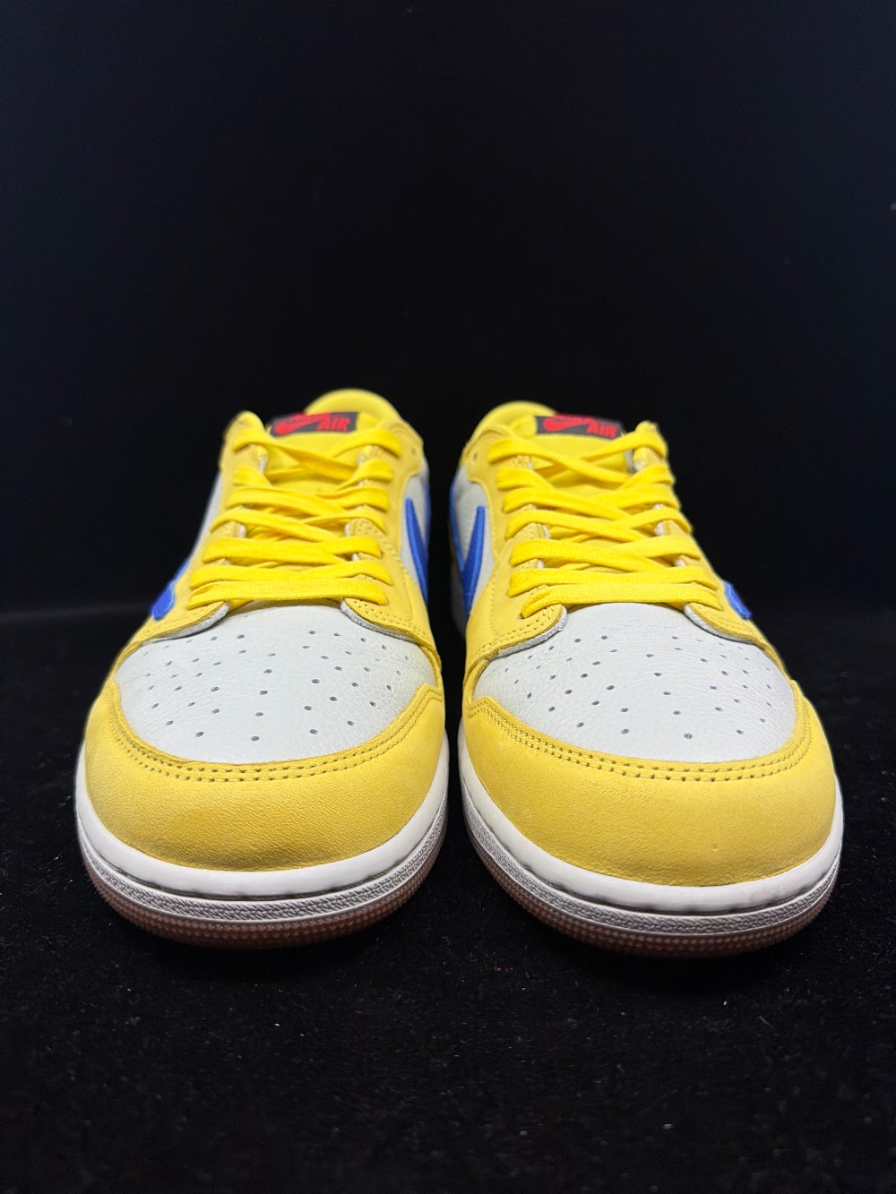 *USED* AJ 1 LOW X TRAVIS SCOTT (W) - CANARY