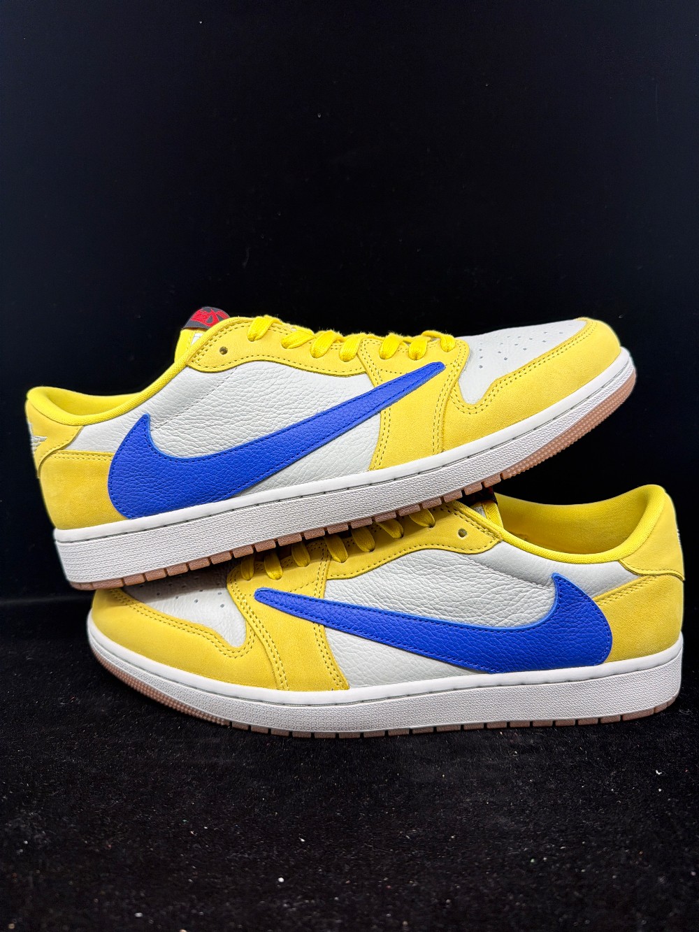*USED* AJ 1 LOW X TRAVIS SCOTT (W) - CANARY