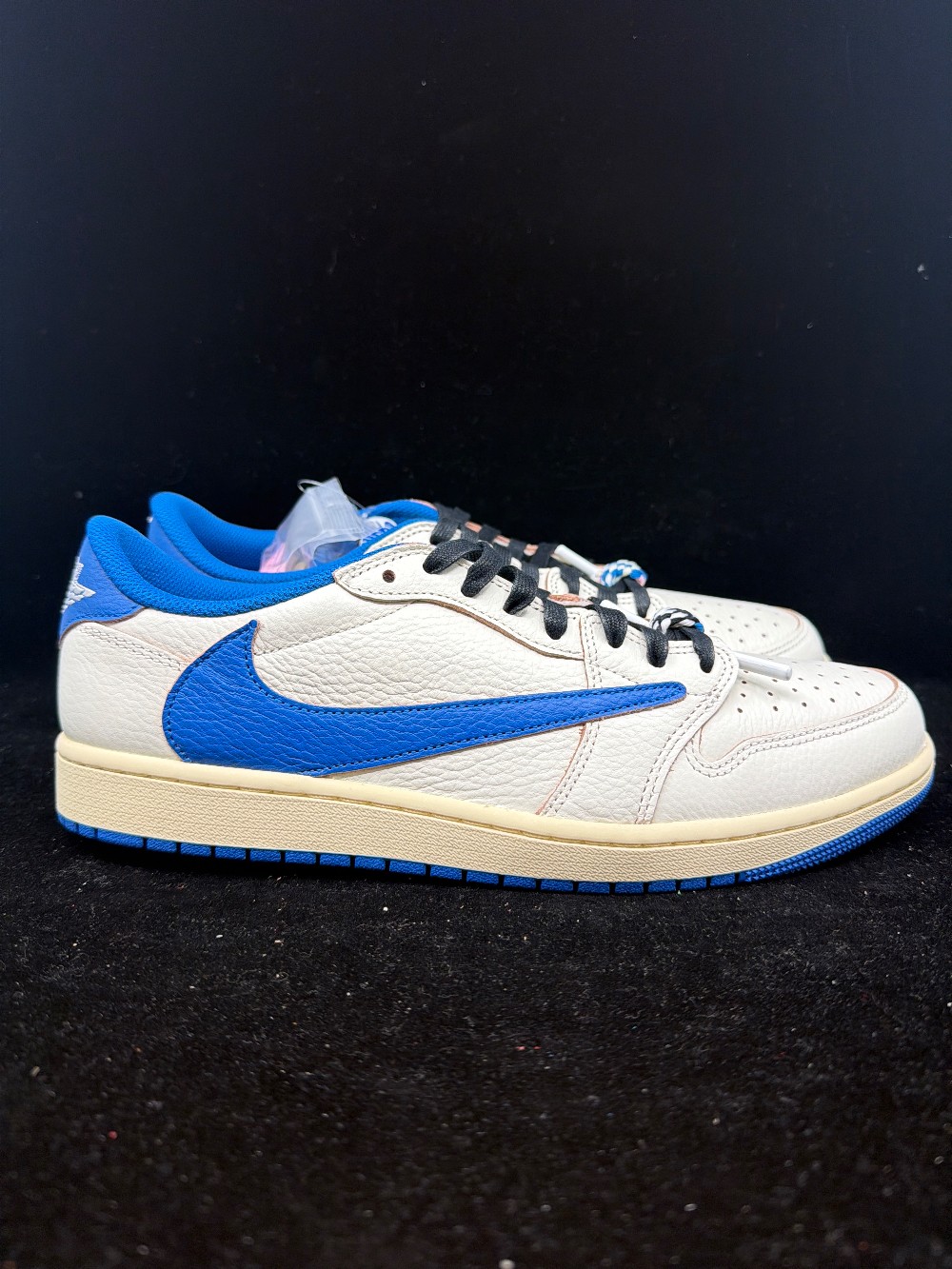*MISSING BOX SLEEVE* AJ 1 LOW X TRAVIS SCOTT - FRAGMENT 2.0