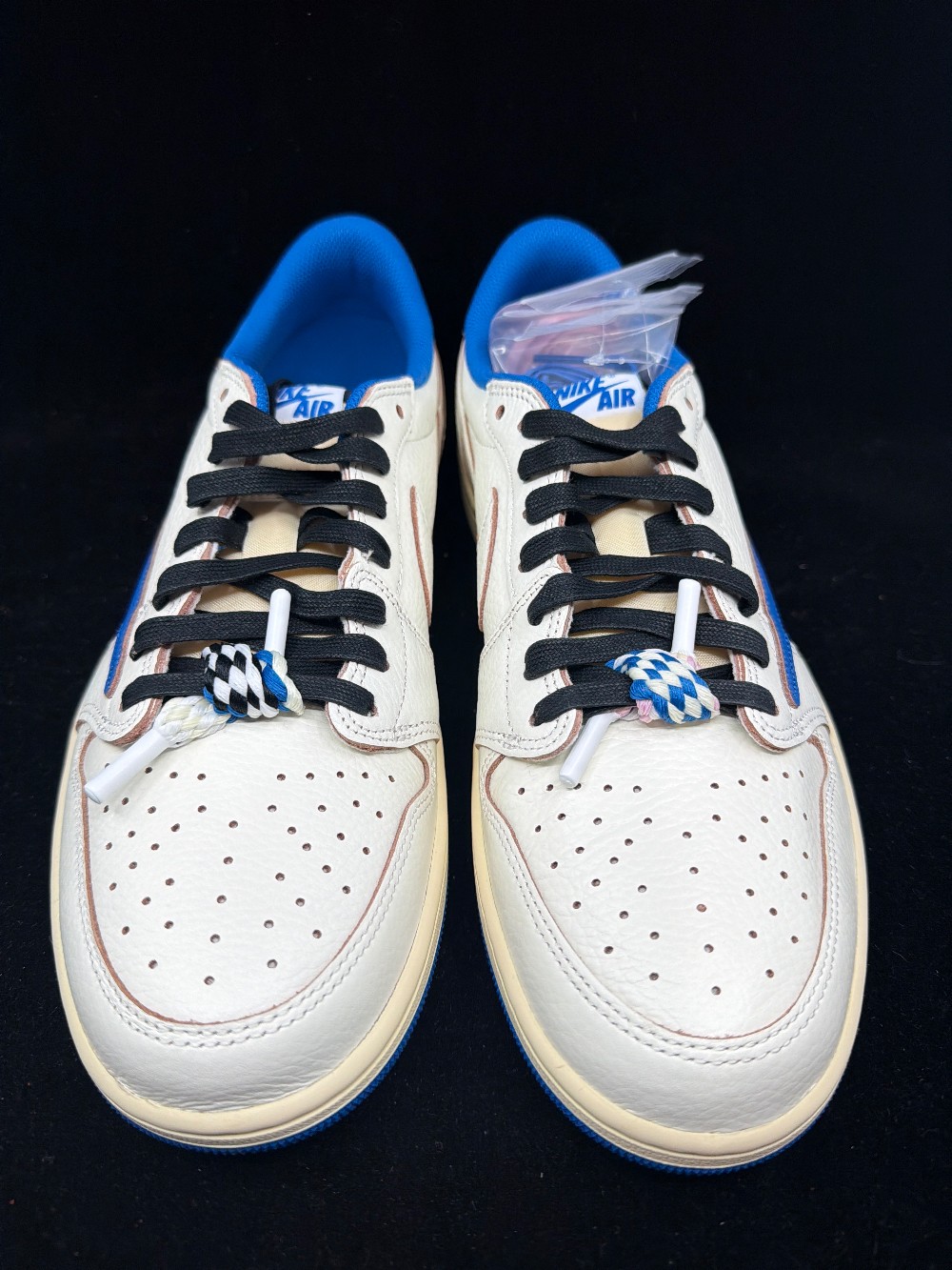 *MISSING BOX SLEEVE* AJ 1 LOW X TRAVIS SCOTT - FRAGMENT 2.0