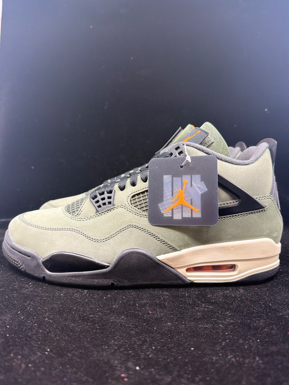 AJ 4 - UNDEFEATED (2025)